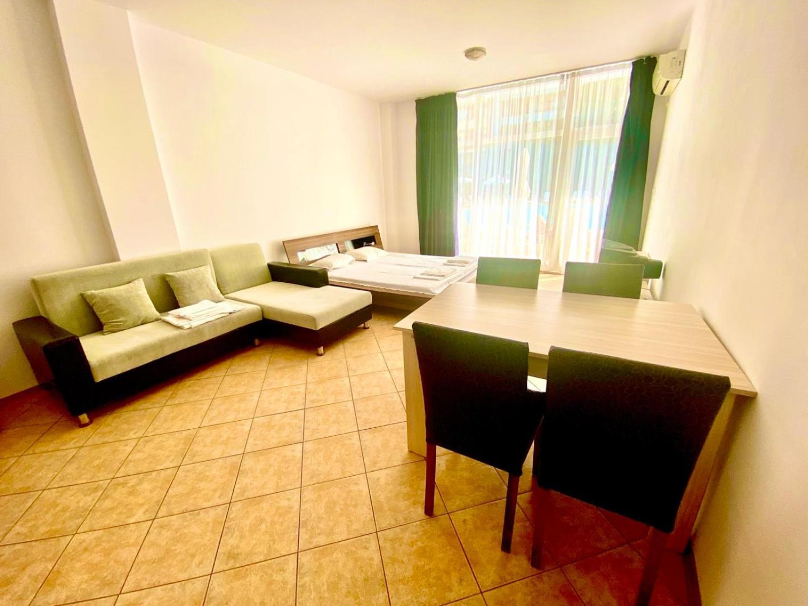 סאני ביץ' Grand Kamelia Holiday Complex מראה חיצוני תמונה