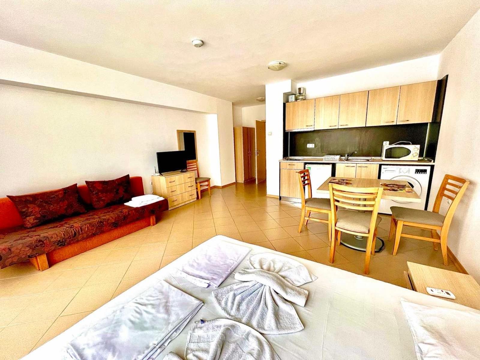 סאני ביץ' Grand Kamelia Holiday Complex מראה חיצוני תמונה
